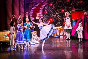 Balet în scop caritabil: Orădenii sunt invitaţi la spectacolul „Spărgătorul de nuci”