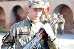FOTO. Un tânăr din Alba, în fruntea listei celor declaraţi admişi la Institutul Medico-Militar de la Târgu Mureş: ”Am simţit o bucurie inimaginabilă”