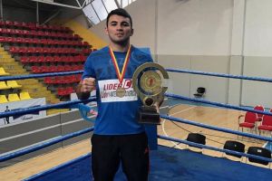 Aur pentru suceveanul Adrian Botuşan la Naţionalele de seniori