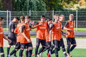 LPS şi Juniorul Suceava şi-au împărţit victoriile în Campionatul Naţional