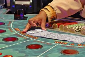 Baccarat, unul dintre cele mai populare jocuri de casino de masă