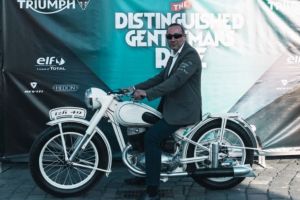 VIDEO FOTO Pasiune la nivel de artă – Sibianul Mihai Belciu recondiţionează motociclete vechi şi le face unice