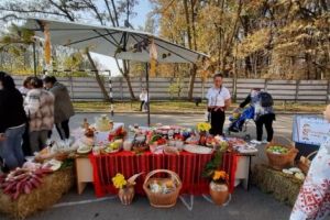 Târg caritabil la Şcoala Nr. 15 „Adrian Păunescu”