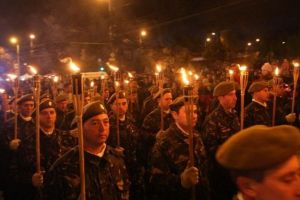 Ziua Armatei Române. Retragere cu torţe şi paradă militară, la Făgăraş şi Săcele