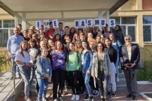 Matematica şi Muzica ”se-ngână şi-şi răspund”, în cadrul programului Erasmus+, de la ...