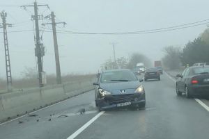 Accident cu doua masini la Crangu lui Bot, dupa o intoarcere neregulamentara