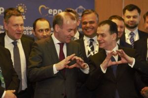 Plagiatori ca intotdeauna! PNL a furat din programul de guvernare al PSD