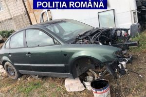 Infracţiuni descoperite de poliţişti la afacerile cu autovehicule dezmembrate