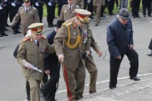 Ministerul Muncii propune mentinerea la 400 de lei a ajutorului acordat veteranilor de razboi si vaduvelor veteranilor de razboi