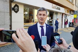 FOTO&LIVE. Dan Barna, întâlnire cu sătmărenii în Pasajul Corneliu Coposu