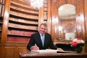Klaus Iohannis blochează un ajutor de stat de 30 de milioane de euro pentru crescătorii de animale - Legea a fost retrimisă în Parlament