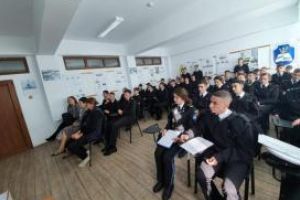 De Ziua Armatei Romane, dr. Costin Scurtu, fata-n fata cu elevii Colegiului Militar Al.I. Cuza (galerie foto)