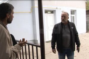 Elevă lovită grav în zona genitală de o bară de fier, la şcoală, tratată cu ...