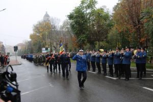 Ziua Armatei Române a fost sărbătorită în centrul Sucevei