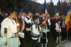 Comemorarea eroilor de la Valea Uzului în imagini. 150 de eroi români au răspuns ”Prezent”
