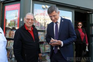 Dan Barna, criticat fiindcă, la Oradea, s-a oferit să-i dea autograf lui Emeric Ienei. Candidatul USR PLUS spune că e 