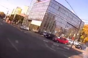 A intrat ca berbecul în ambulanţa SMURD