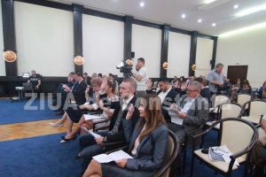 Bani de la Consiliul Local pentru cluburi sportive din Constanta. Premieri si suplimentare de fonduri (documente) 