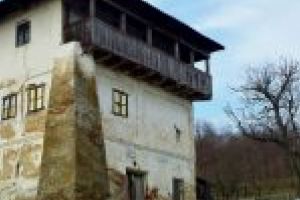 Preşedintele Consiliului Judeţean (CJ) Dolj, Ion Prioteasa, anunţă semnarea contractului de lucrări pentru consolidarea şi restaurarea Culei Cernăteştilor, în cadrul unui proiect cu fonduri europene