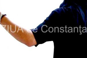  Scandal in doua locuinte din Constanta. Politistii au fost chemati in ajutorul a doua femei. Ce s-a intamplat