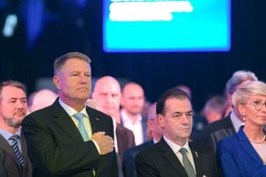 FOTO: Klaus Iohannis şi-a prezentat programul prezidenţial “Împreună pentru România normală”