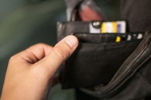 Bulgar anchetat la Piteşti pentru furt