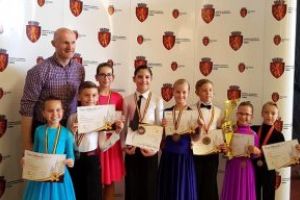 Toate perechile Prodance 2000 in finala la Sebes