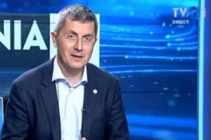 Disperat ca pierde electoratul, Barna isi face campanie cu MANELE!