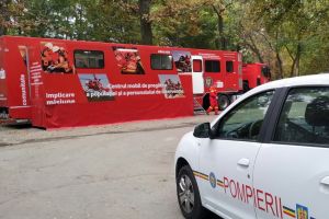 Caravana SMURD ,,Fii pregătit!” a fost în oraşele Găeşti şi Fieni