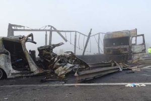 FOTO. Tragedie pe o autostradă din Ungaria. O familie de români şi-a pierdut viaţa într-un cumplit accident