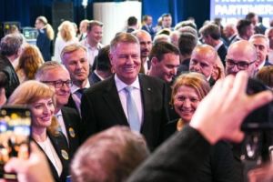(P): Klaus Iohannis şi-a prezentat programul prezidenţial “Împreună pentru România normală”