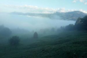 Începând de azi, se răceşte vremea