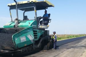 Lucrări de modernizare a unor drumuri judeţene