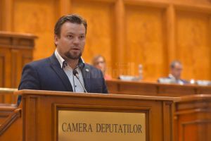 Deputatul USR Daniel Popescu: „Avem nevoie de o lege a apiculturii limpede, coerentă şi ...