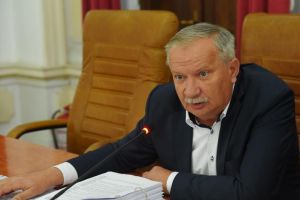 Supărat că presa îl numeşte Ianoş, Ioan Mang vrea ca şi primarului Ilie Bolojan să-i spună... Illyes