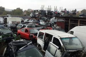 Firme de dezmembrări în „cătarea” poliţiştilor