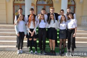 FOTO, SONDAJ: Balul Bobocilor 2019, la Seminarul Teologic Ortodox „Sfântul Simion Ştefan” din Alba Iulia, în 14 noiembrie. Votează-ţi bobocii favoriţi intraţi în lupta pentru Miss şi Mister