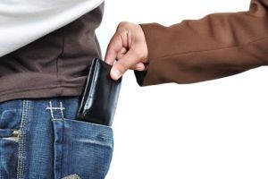 Reguli ce vă pot feri de hotii din buzunare