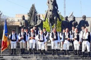 „MIHAI VITEAZUL ȘI VISUL UNIRII”, la Sfântu Gheorghe         „Am avut, de-a lungul istoriei, nevoie de câte un viteaz care  să înfăptuiască  lucruri măreţe, fie că a fost Mihai, fie că a fost Cuza, fie că a fost Brătianu sau Maniu.”-prefect Sebastian Cucu