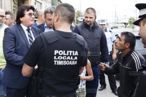 Robu îi întreabă pe timişoreni cât de exigenţi ar trebui să fie poliţiştii locali. Amenzi şi de 6.000 de lei