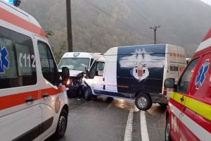 Accident pe Valea Oltului – Trafic îngreunat la Cârligu Mic