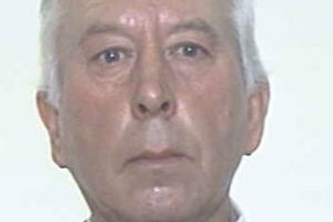 Bărbat de 74 de ani, căutat de poliţişti, după ce a plecat de la Institutul de Psihiatrie