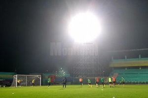 Foresta joacă în această seară rolul buturugii mici în faţa lui Dinamo