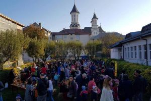 ”Târg de toamnă”, la grădiniţa Colegiului ”Mihai Eminescu” Suceava