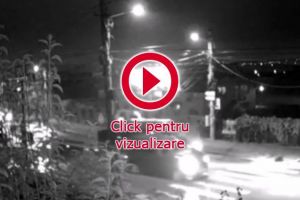 Accident într-o intersecţie din Suceava, în care şoferul unui microbuz a intrat pe roşu