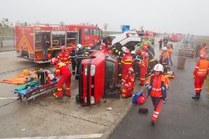 Accident cu victime multiple. Exerciţiu cu activarea Planului roşu de intervenţie pe centura ocolitoare a Alexandriei