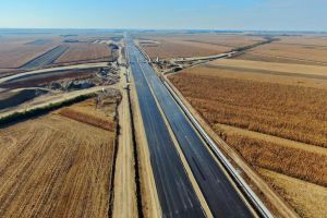 Priorităţile Guvernului PNL pentru Bihor, după Bolojan: Autostrada Transilvania, electrificarea căii ferate între Oradea şi Cluj, sprijin pentru Aeroport