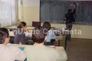 Mai multi profesori din judetul Neamt au fost condamnati la inchisoare cu suspendare. Care sunt motivele