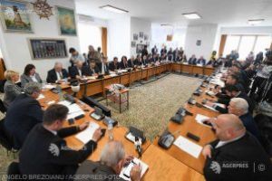 Audierile în Parlament ale miniştrilor propuşi în Guvernul Orban, la final; 3 din 16 au primit aviz negativ