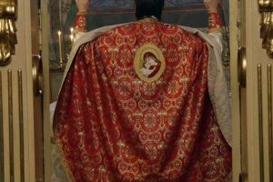 Răspunsuri duhovniceşti: Cum să ne rugăm sfinţilor